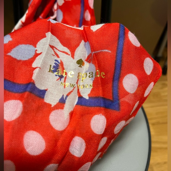 Kate Spade Springtime floral Scarf - Picture 6 of 6